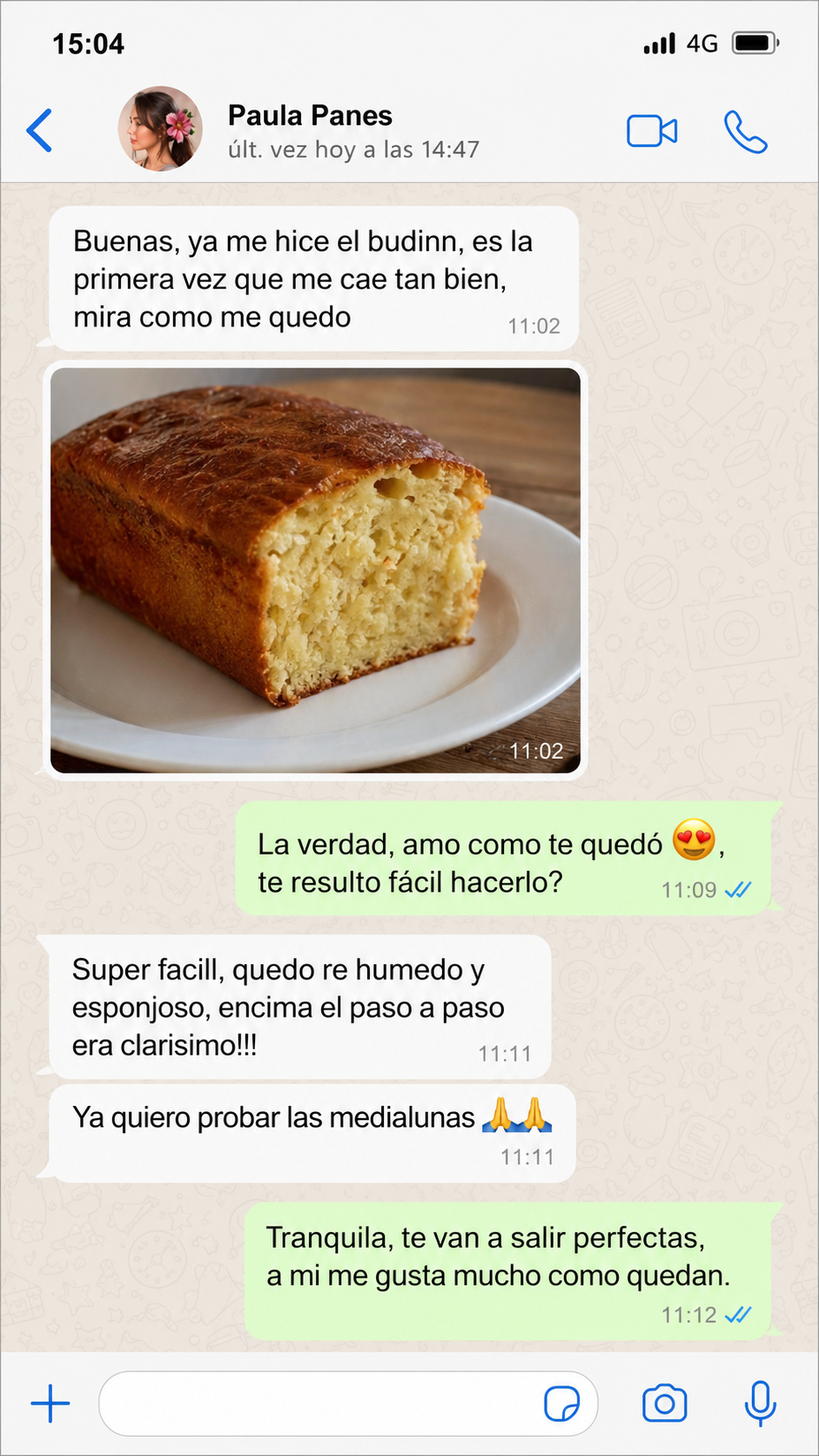 Conversación de Paula mostrando el budín que preparó con la guía